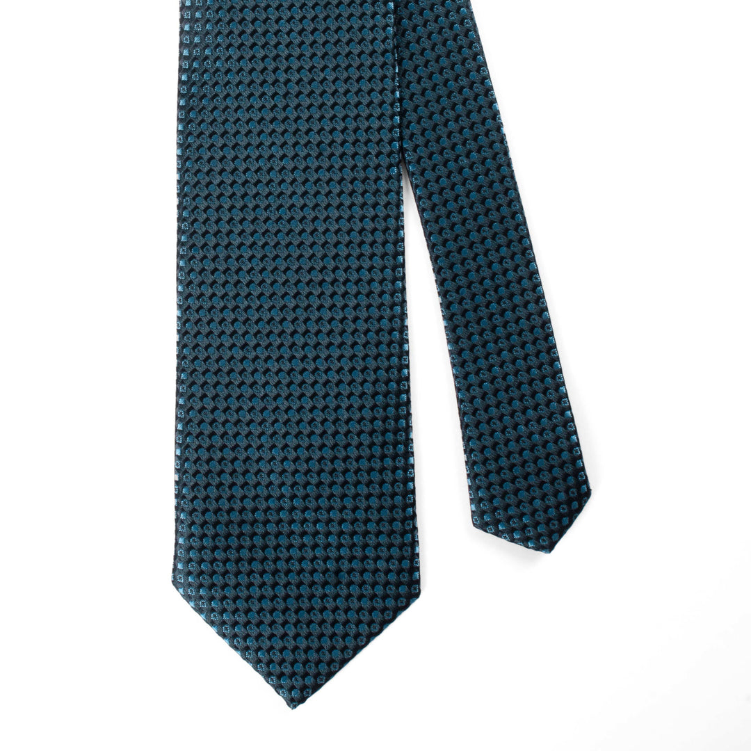 ELEGANT MEDIUM BLUE TIE