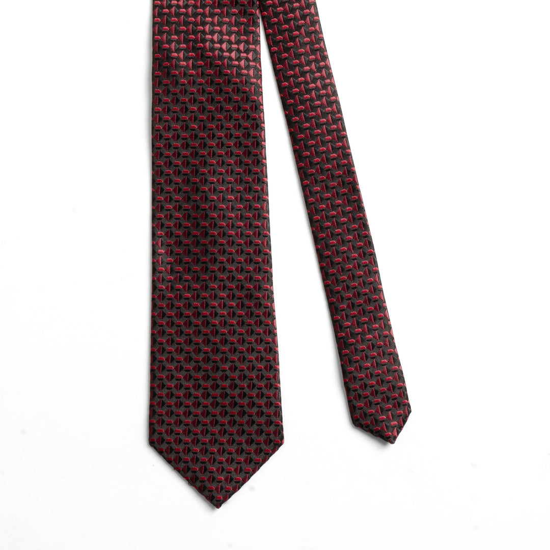 ELEGANT MAROON TIE